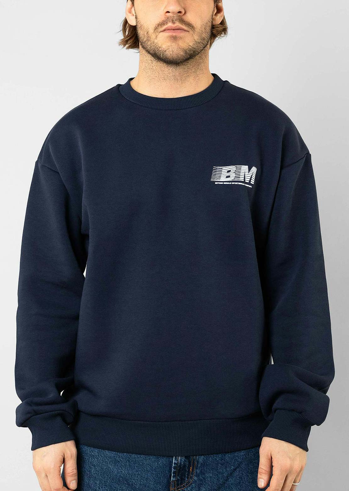 Beyond Medals Men&#39;s Retro Crewneck Navy