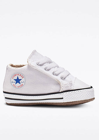 Newborn top chuck taylors